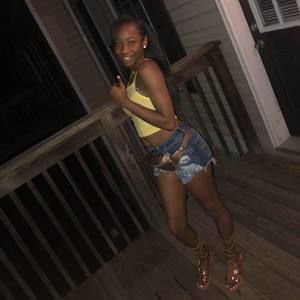 Meet your Posher, Tamara